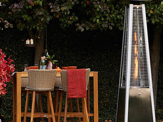 Top 4 Tips For Keeping Those Entertaining Areas Toasty This Winter